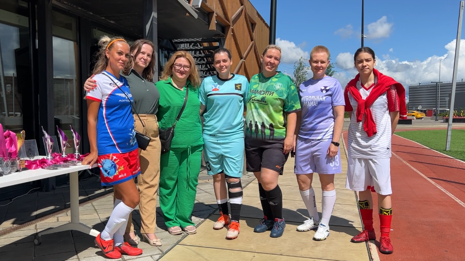 химки, спорт, футбол, женский футбол, день семьи любви и верности, футбольные мамы, турнир по футболу,