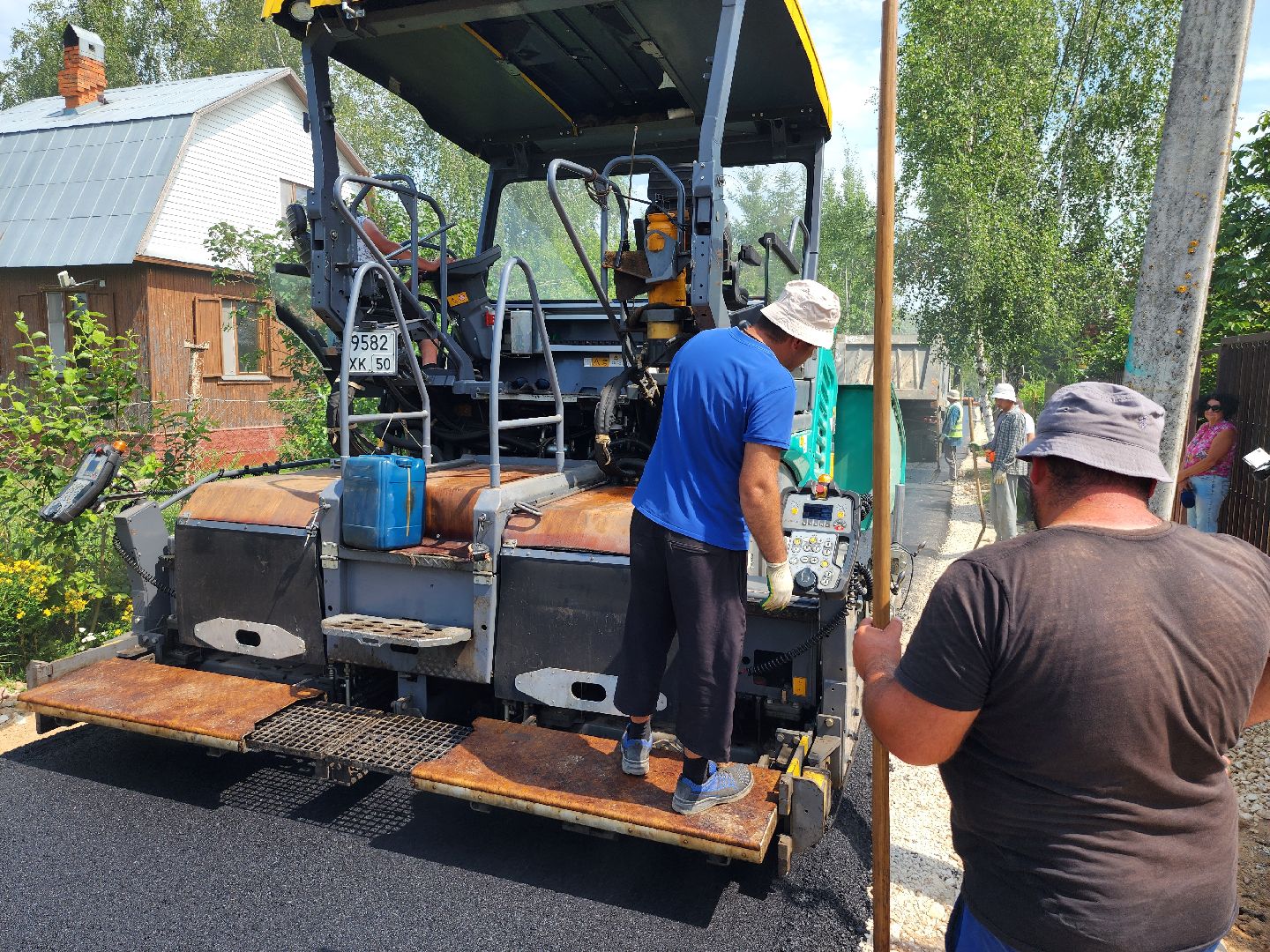 серпухов, деревня злобино, строительство дорог, укладка асфальта, добродел,