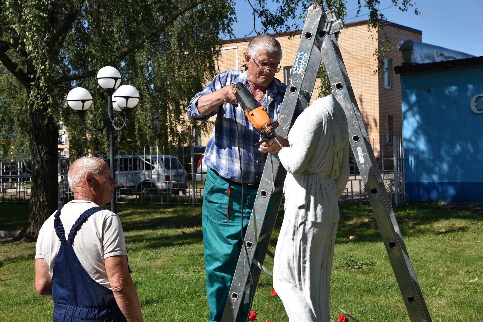 лотошино, лотошинская дши, сквер, правонарушение,