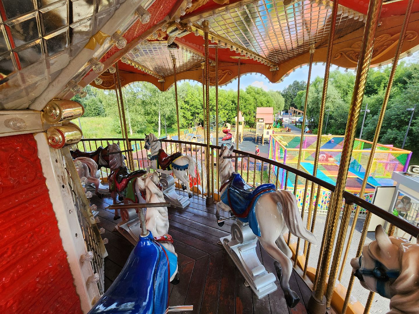 Чехов, карусель, аттракционы, городской парк, бесплатное катание, дети, отдых,