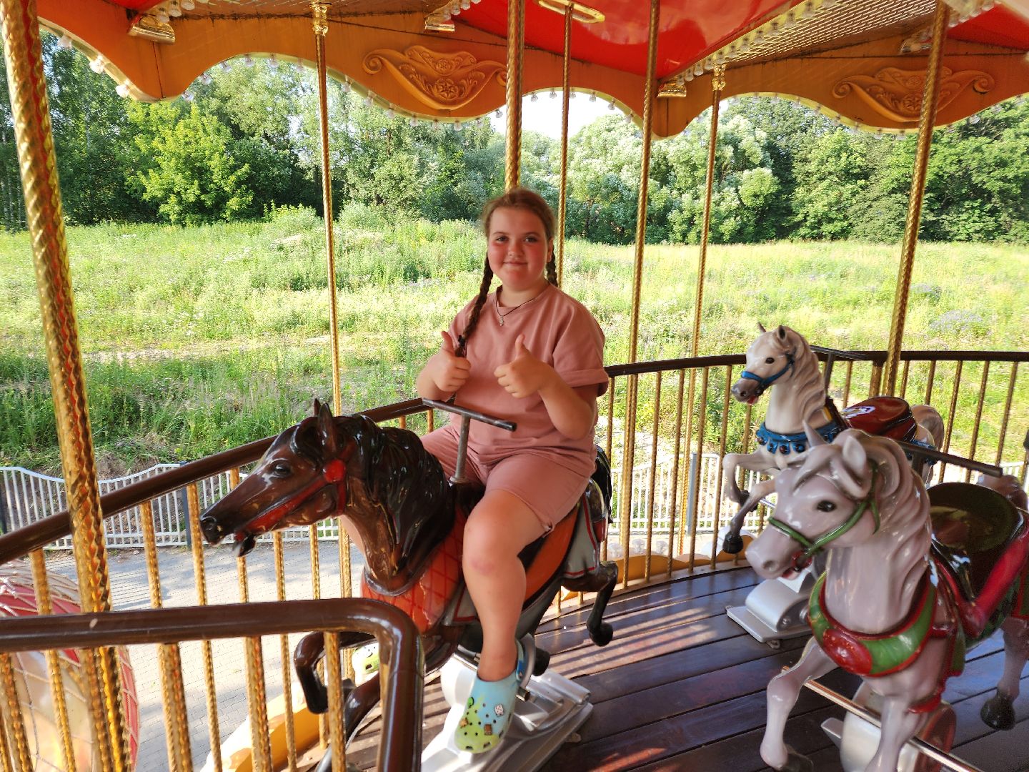 Чехов, карусель, аттракционы, городской парк, бесплатное катание, дети, отдых,