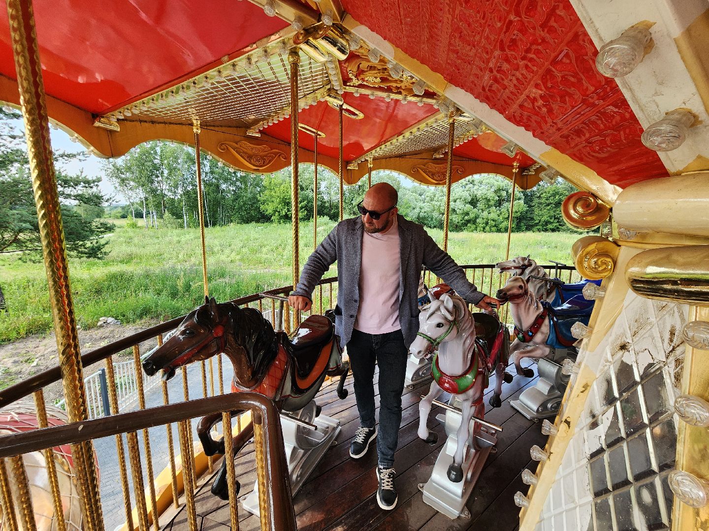 Чехов, карусель, аттракционы, городской парк, бесплатное катание, дети, отдых,