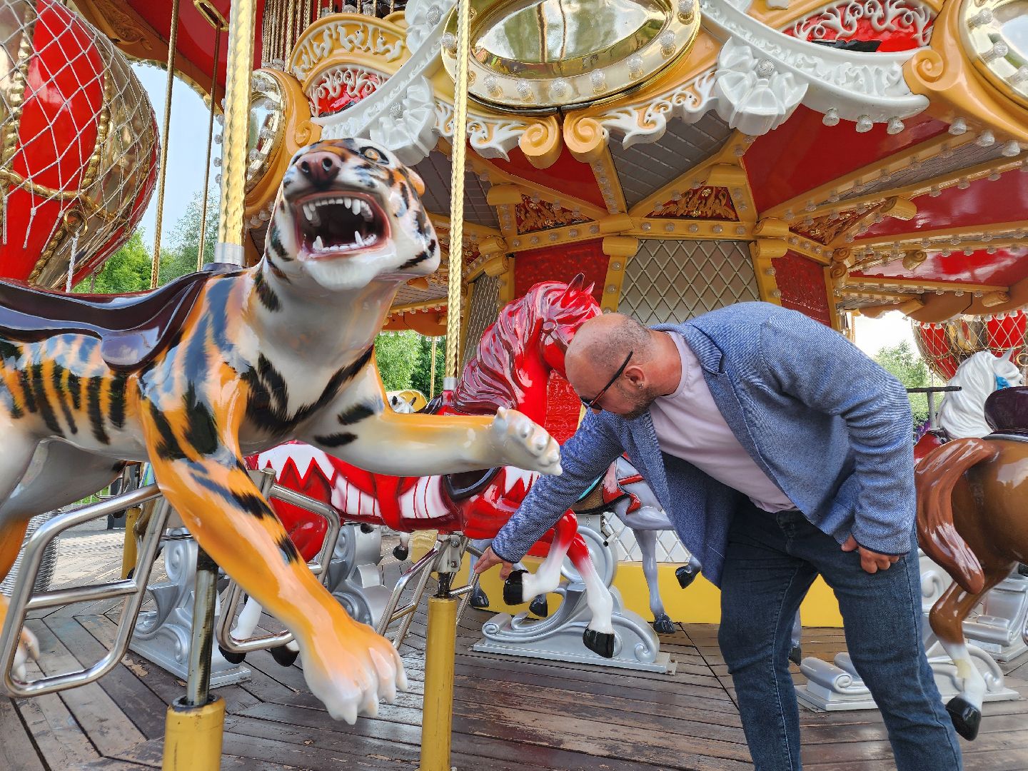 Чехов, карусель, аттракционы, городской парк, бесплатное катание, дети, отдых,