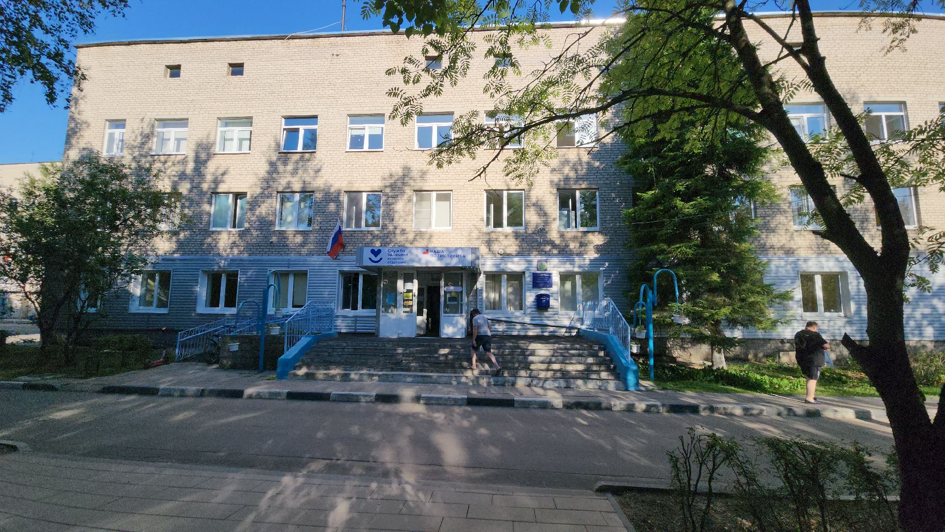 лавочки, больница, Новый сквер, Лобня,