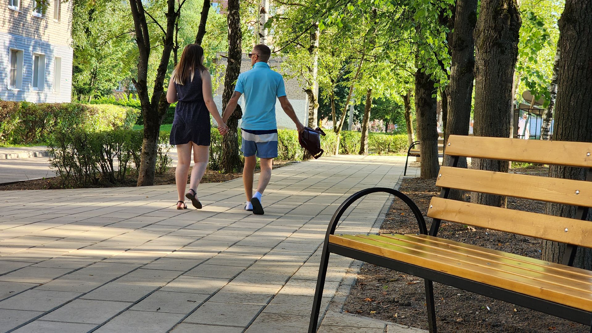 лавочки, больница, Новый сквер, Лобня,