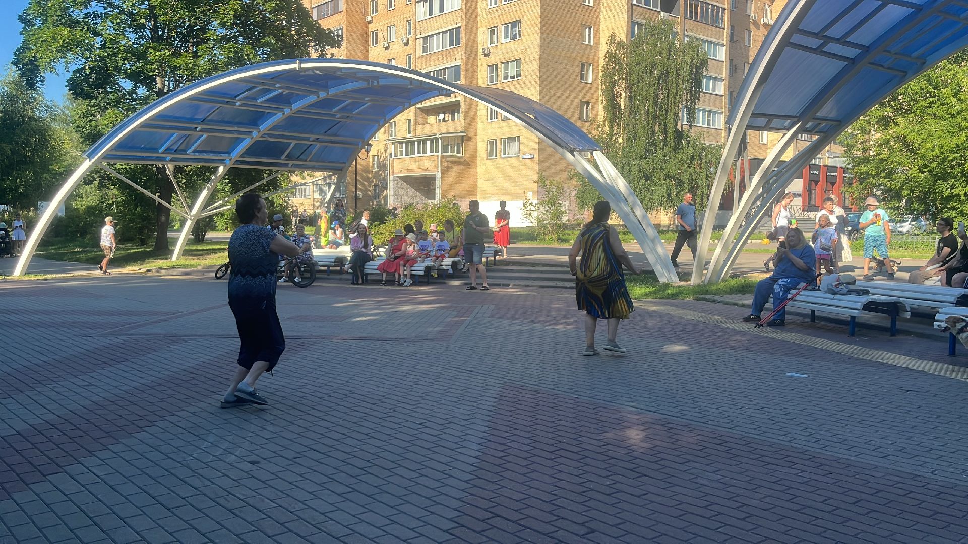 парк, парки балашихи, праздник, день семьи любви и верности,