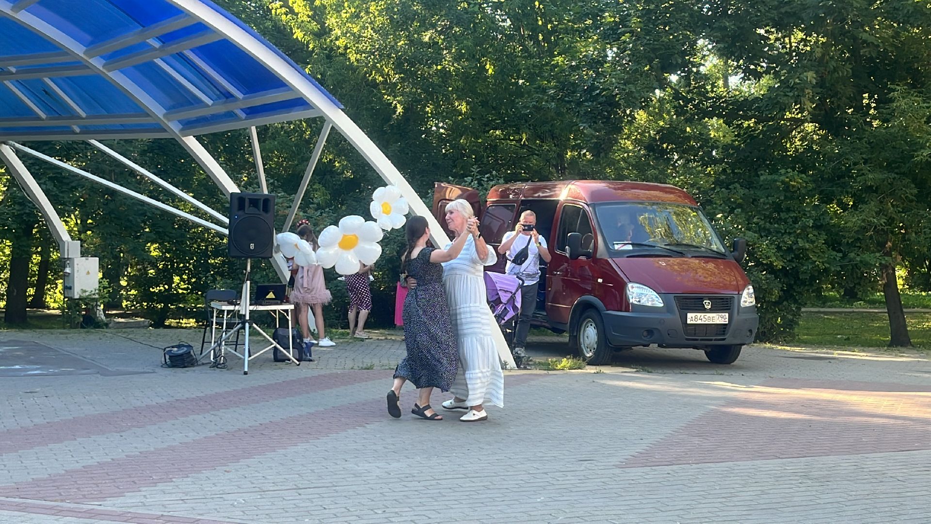 парк, парки балашихи, праздник, день семьи любви и верности,