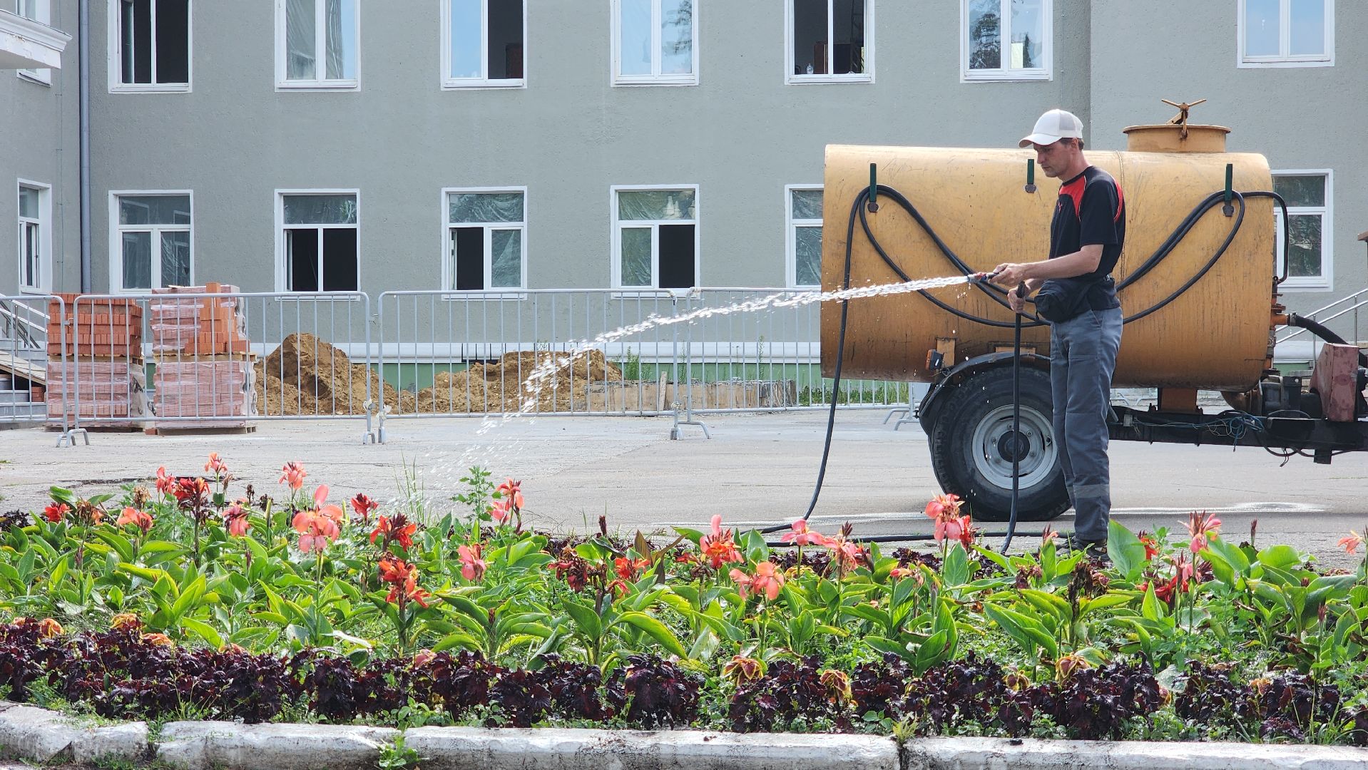 ступино, Полив цветов, комфортная городская среда,
