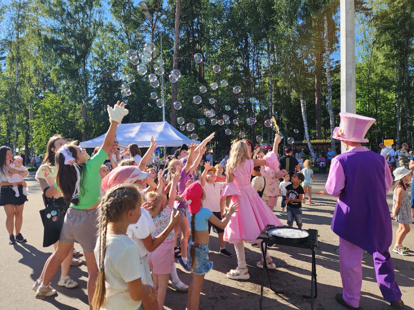ногинск, центральный парк, день семьи любви и верности, общество, жители, дети, дети бойцов сво, год семьи,