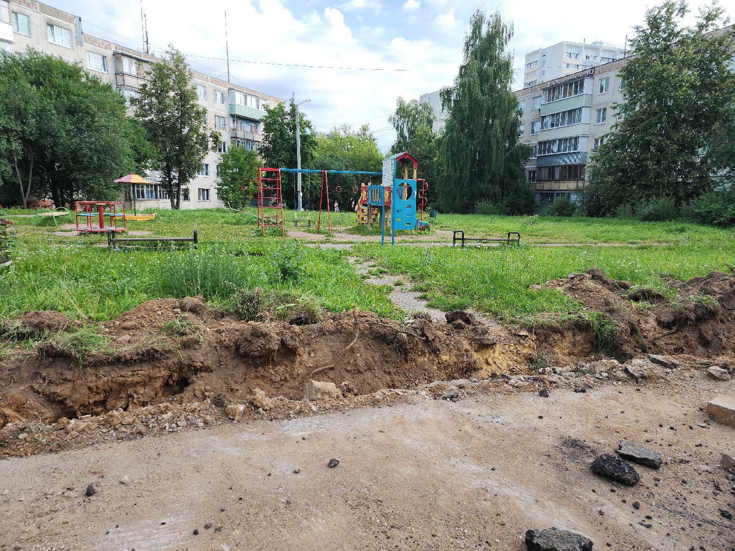 серпухов, подмосковье, ремонт двора, благоустройство,