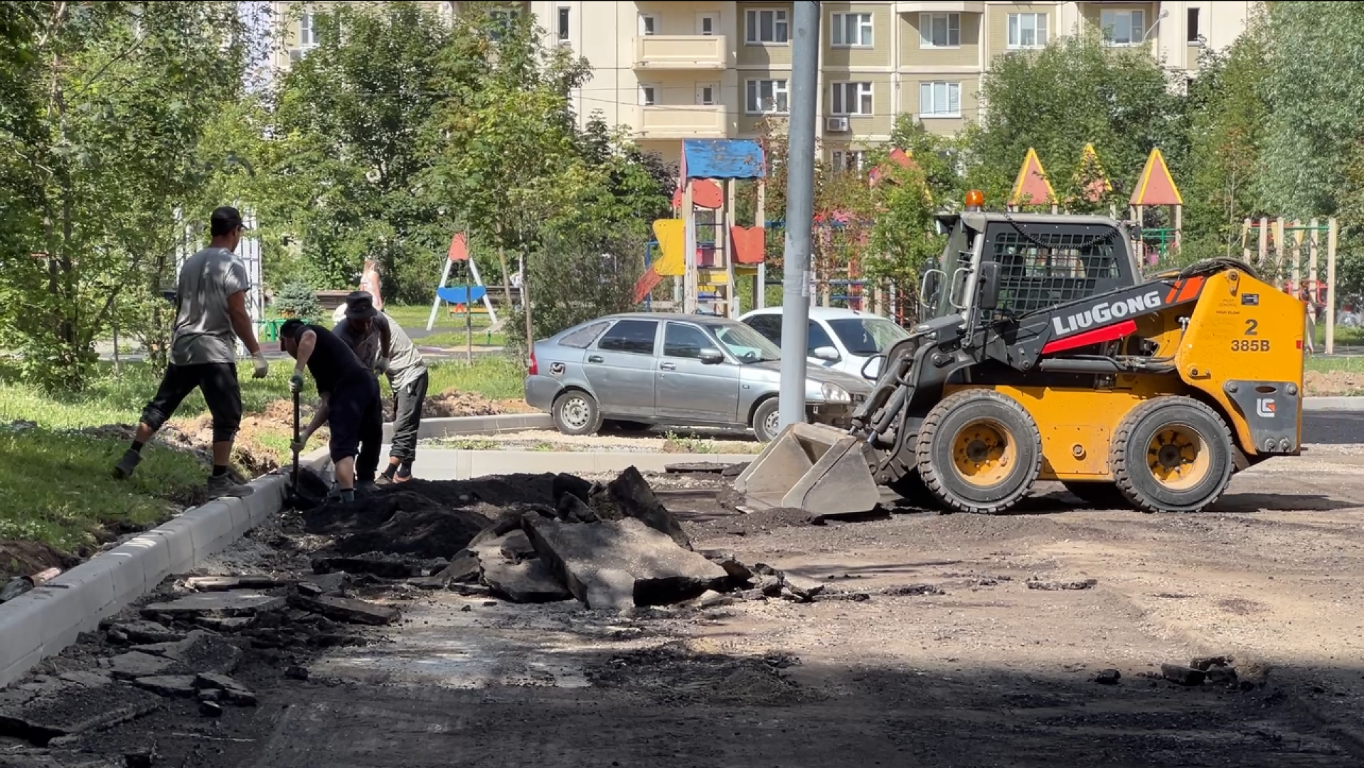 химки, благоустройство, замена асфальта во дворе, благоустройство дворовой территории,