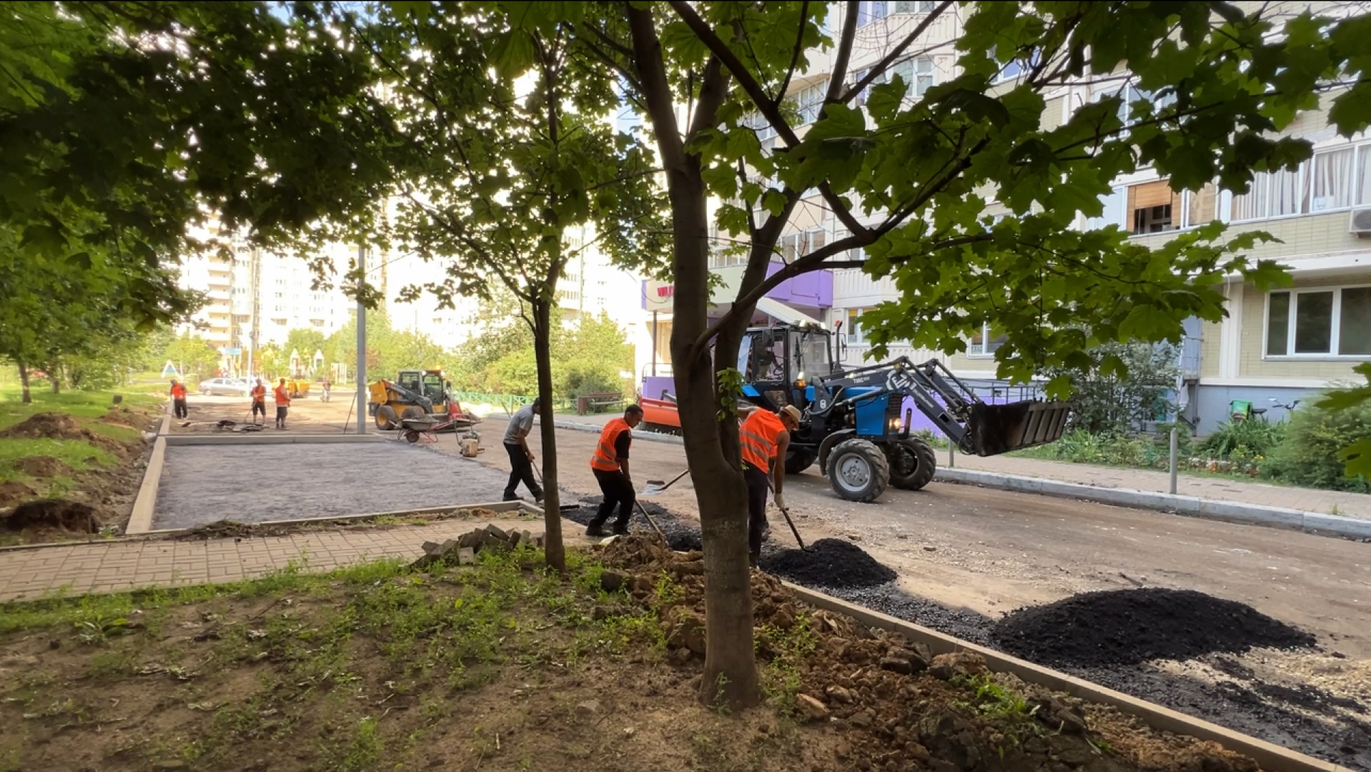 химки, благоустройство, замена асфальта во дворе, благоустройство дворовой территории,