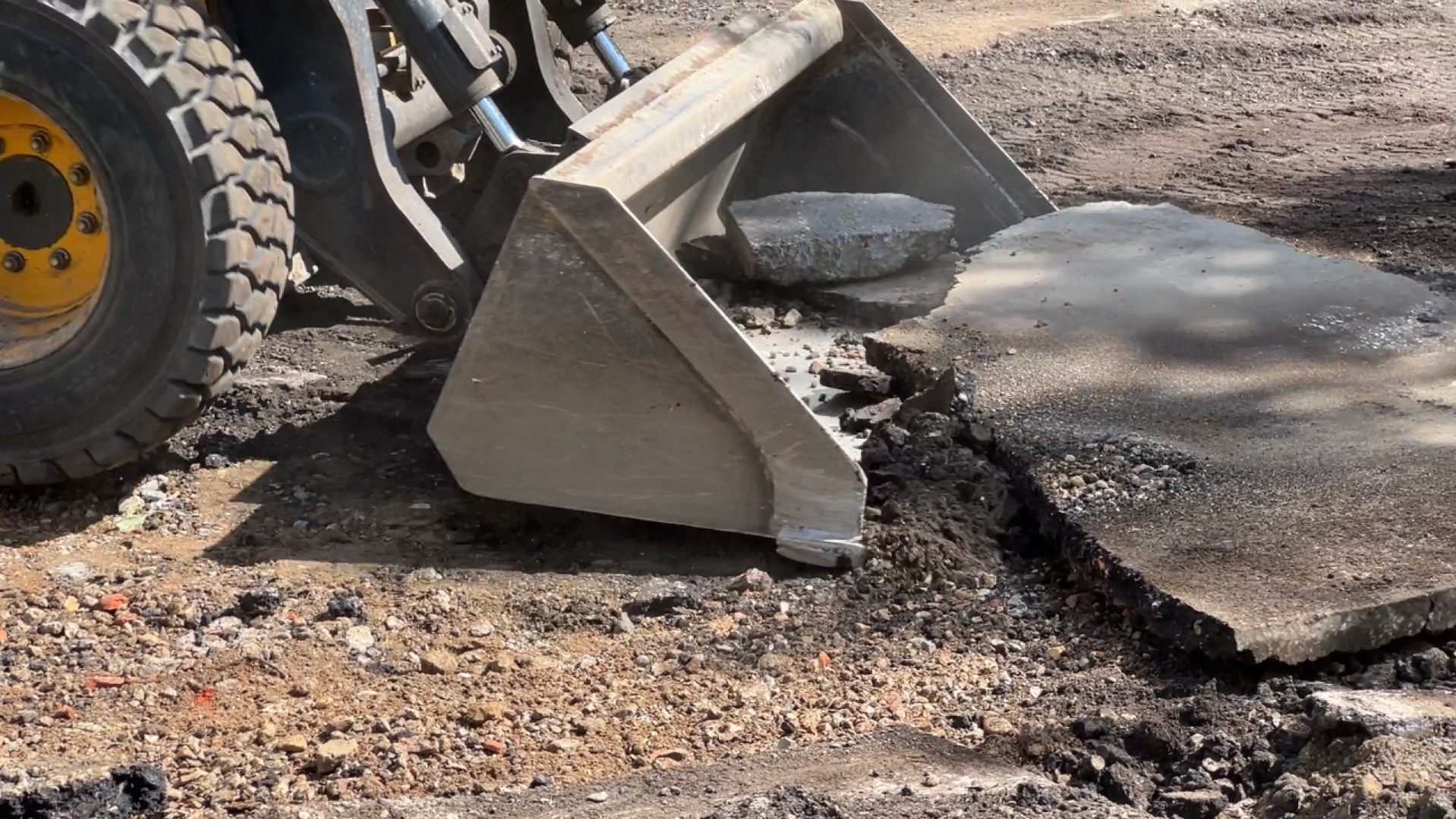 химки, благоустройство, замена асфальта во дворе, благоустройство дворовой территории,