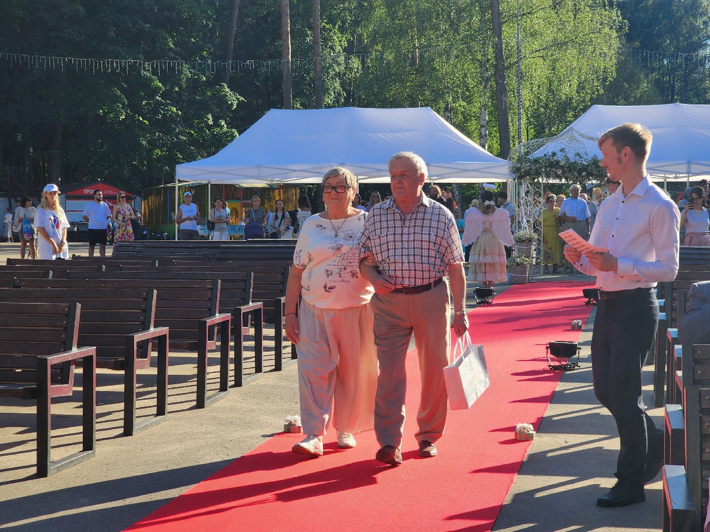 ногинск, день семьи любви и верности, общество, жители, центральный парк, дети, год семьи,
