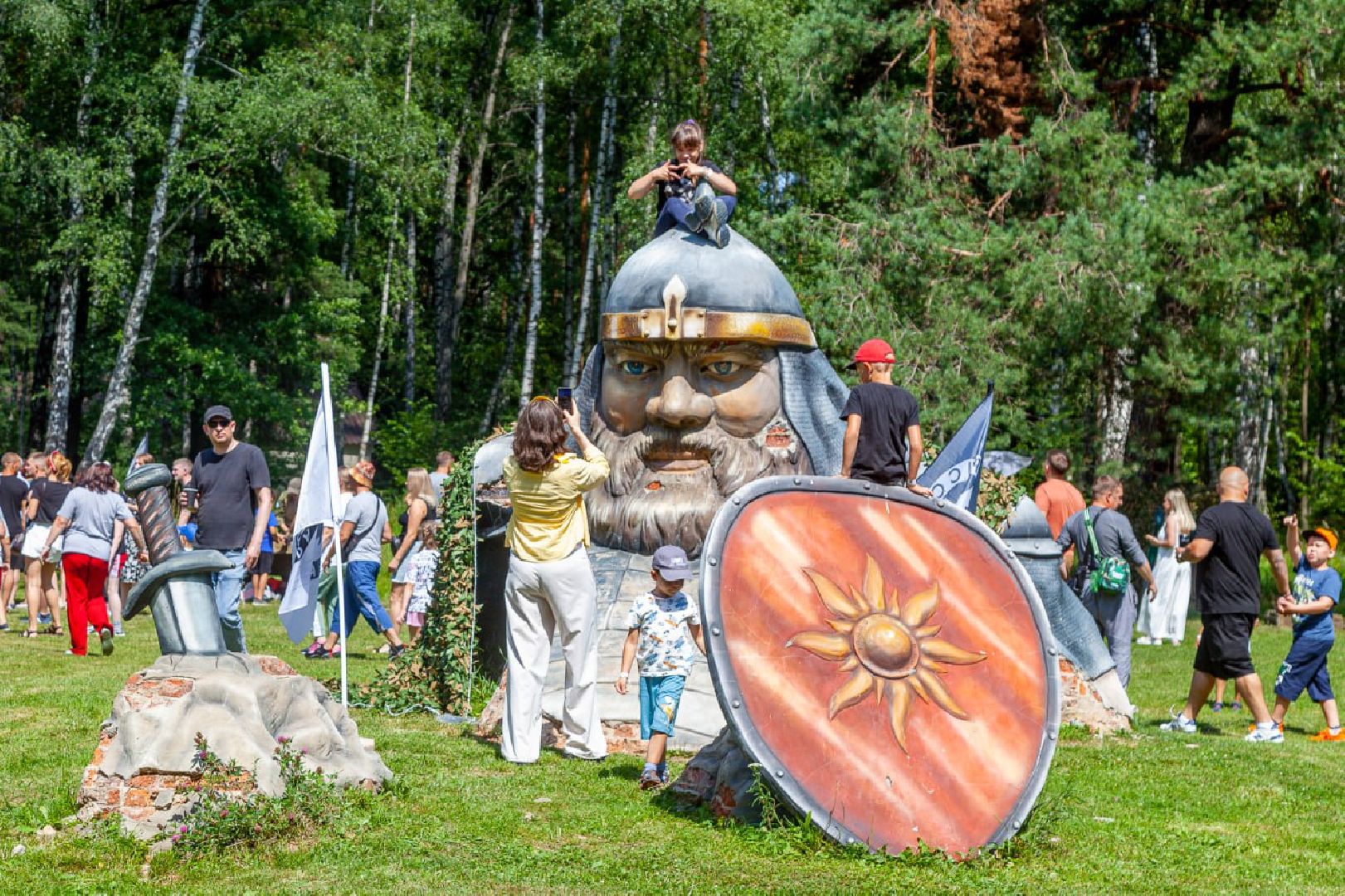 День семьи, Год семьи, русская община, Подмосковье, Домодедово, мастер класс, русские во дворе, Кокошник, народная забава, Самовар,
