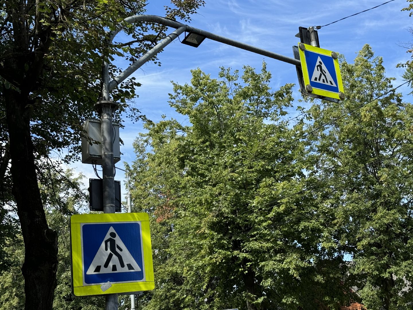 безопасность дорожного движения, сотрудники госавтоинспекции, школа, Пешеходные переходы, Разметка дороги, ленинский городской округ,