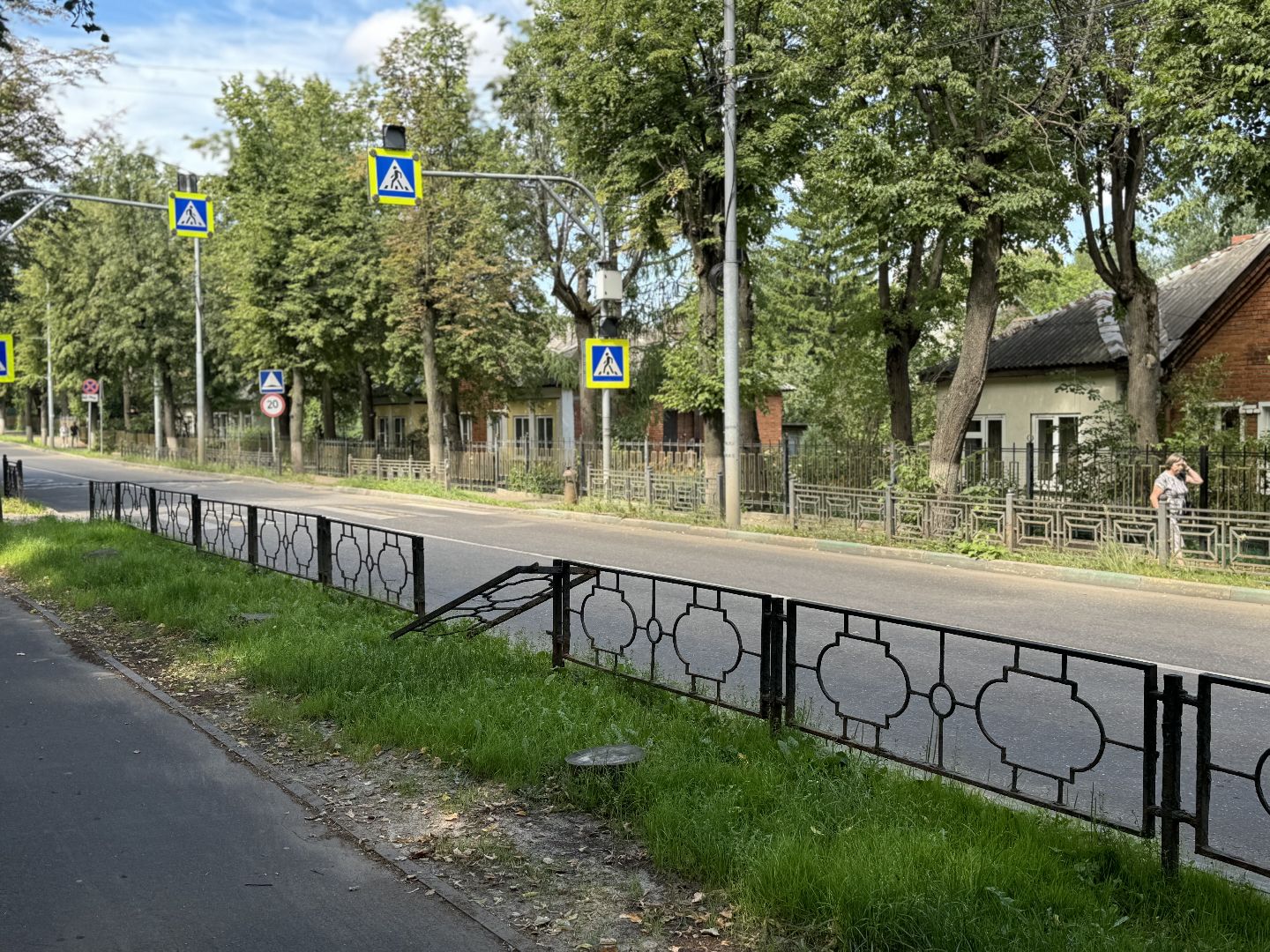 безопасность дорожного движения, сотрудники госавтоинспекции, школа, Пешеходные переходы, Разметка дороги, ленинский городской округ,