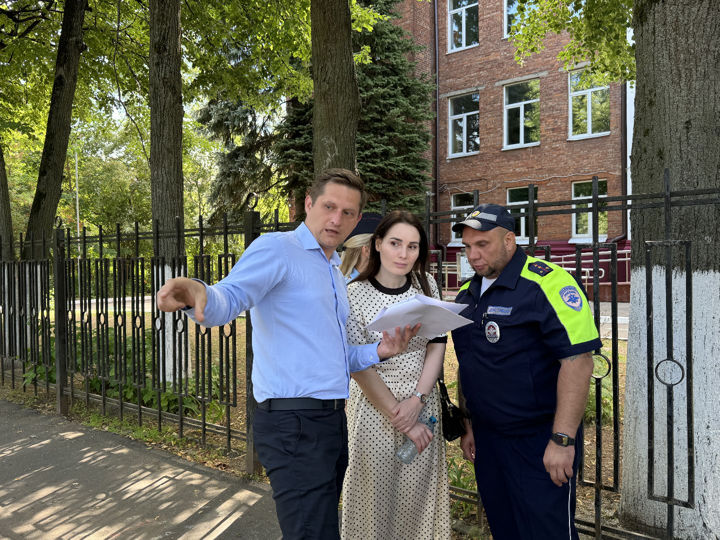 безопасность дорожного движения, сотрудники госавтоинспекции, школа, Пешеходные переходы, Разметка дороги, ленинский городской округ,