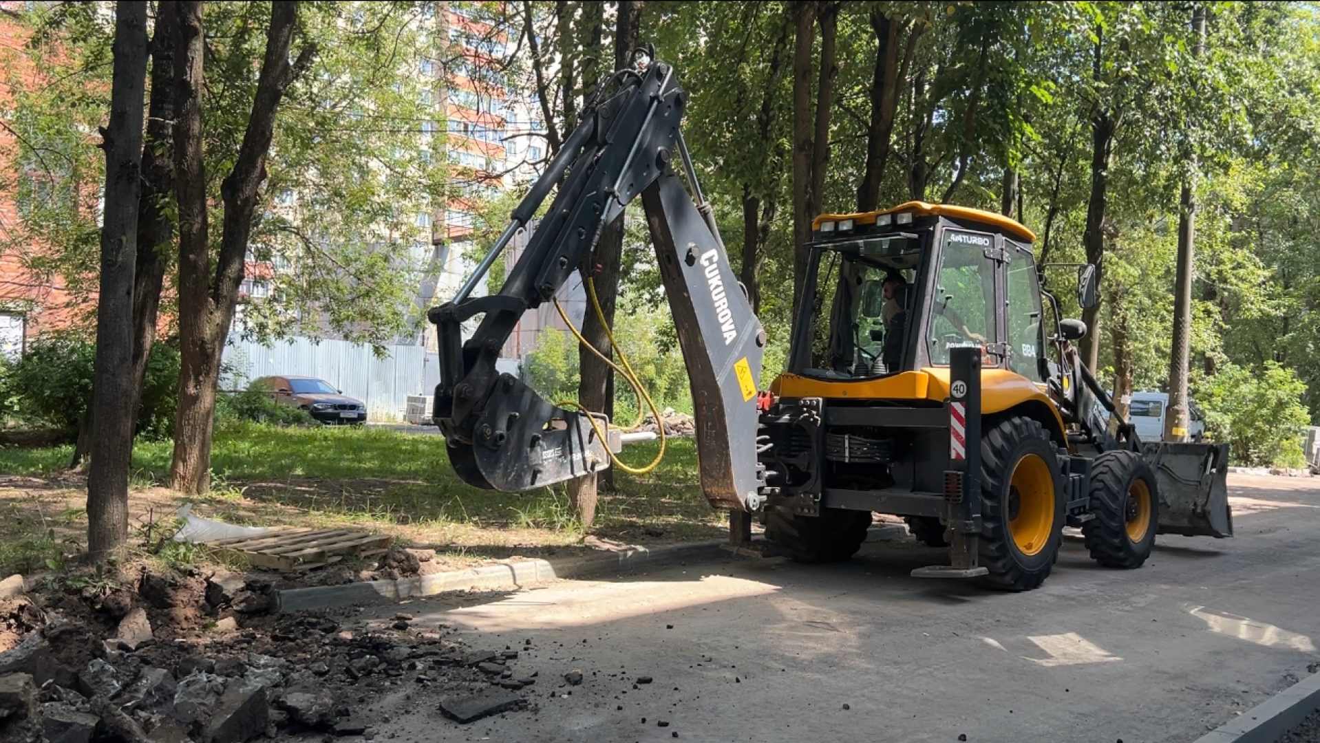 химки, благоустройство, благоустройство двора, замена асфальта, ремонт дорожного покрытия,