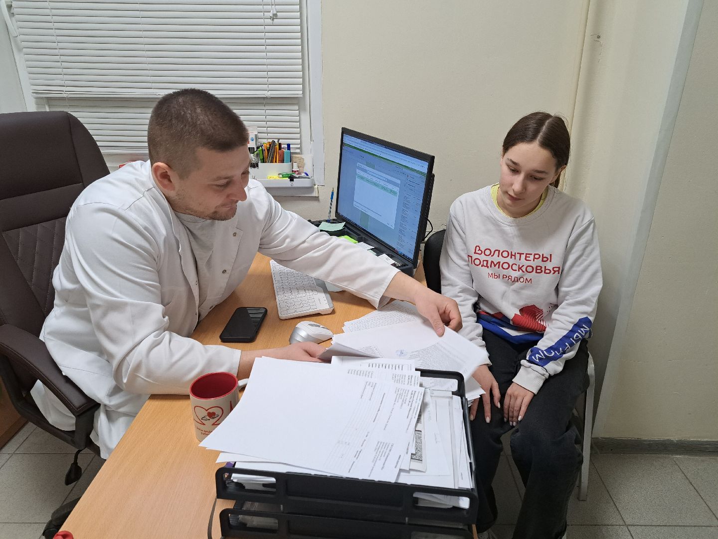 Волонтеры, медицина, цифровизация, поликлиника