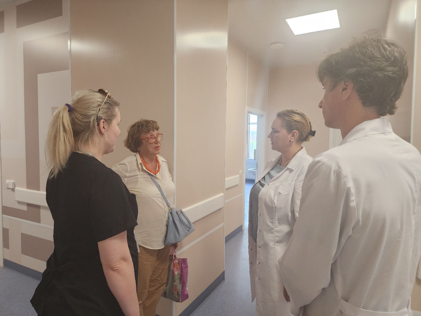 новый главврач, главный врач,