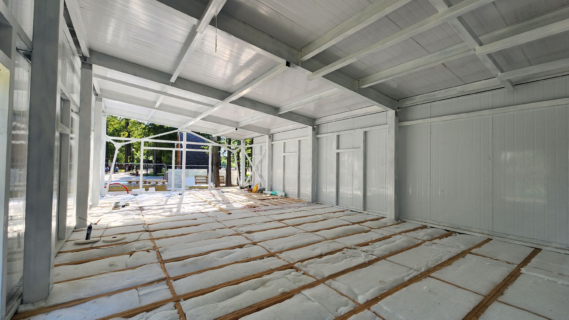 Парк Киово, Строительство, Раздевалка,