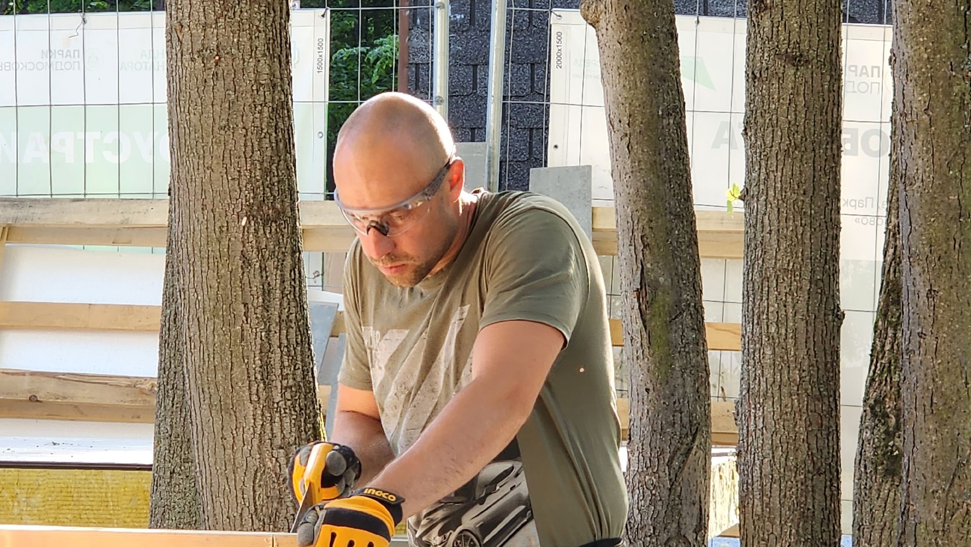 Парк Киово, Строительство, Раздевалка,