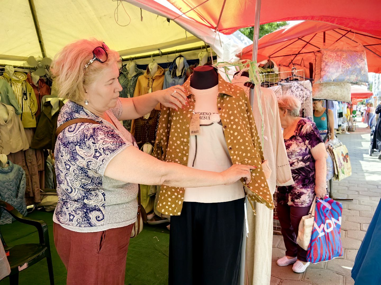 ярмарка, народные промыслы, товары, текстиль, посуда, мёд, сыр, щёлково,