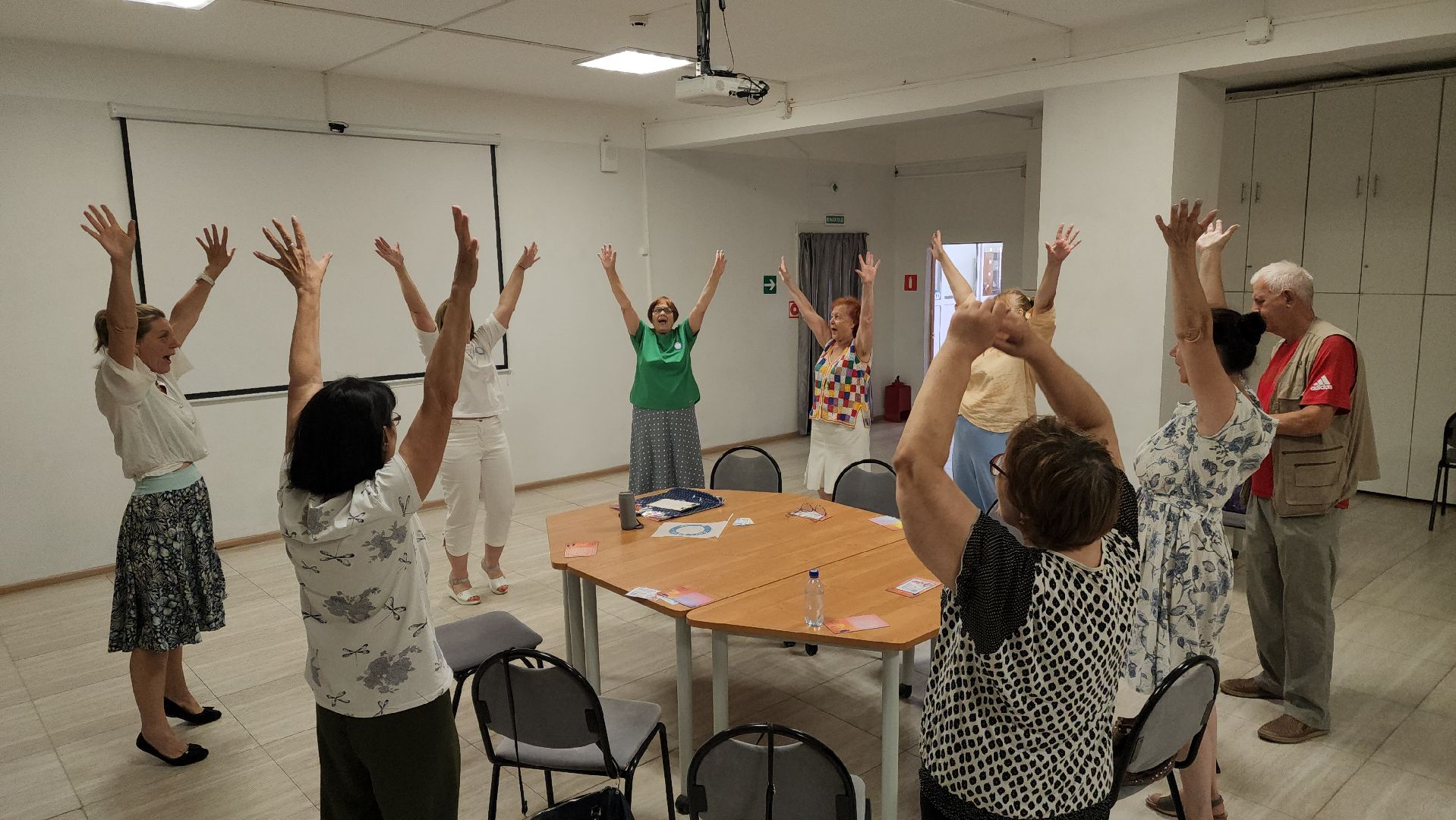 ступино, йога смеха, активное долголетие,