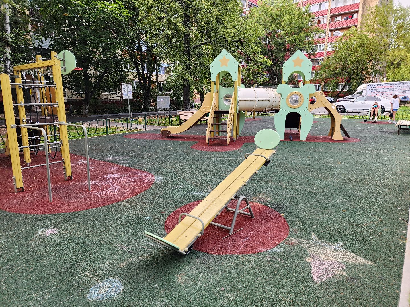 Чехов, улица Молодежная, дворовая территория, комплексное благоустройство, формирование комфортной городской среды, проезды, парковки, пешеходная дорожка, детская площадка, освещение,