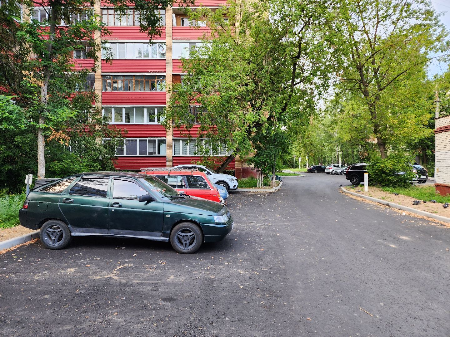 Чехов, улица Молодежная, дворовая территория, комплексное благоустройство, формирование комфортной городской среды, проезды, парковки, пешеходная дорожка, детская площадка, освещение,