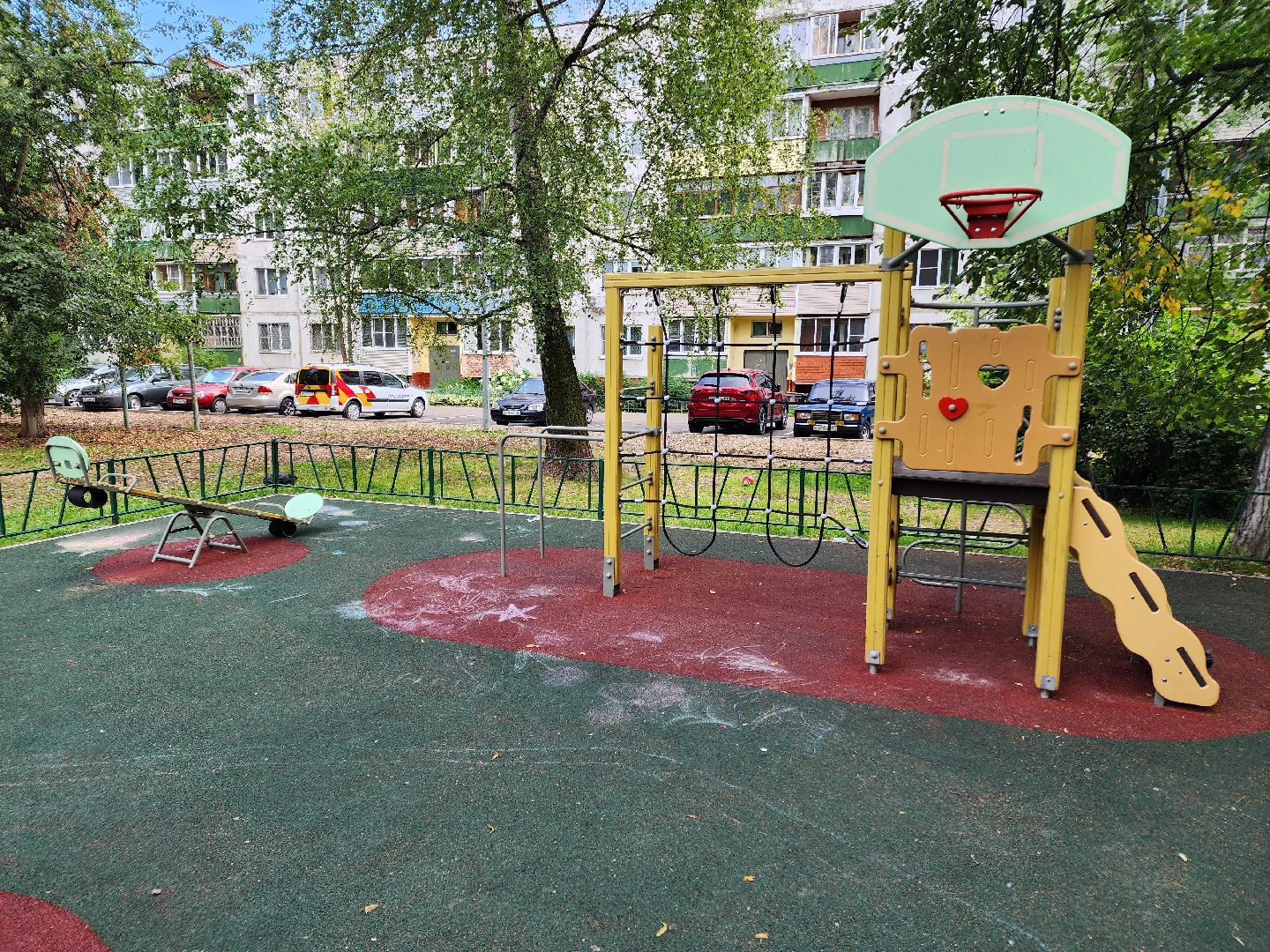 Чехов, улица Молодежная, дворовая территория, комплексное благоустройство, формирование комфортной городской среды, проезды, парковки, пешеходная дорожка, детская площадка, освещение,