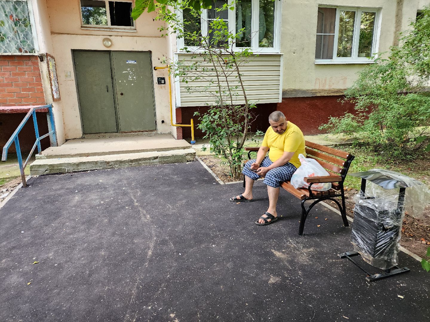 Чехов, улица Молодежная, дворовая территория, комплексное благоустройство, формирование комфортной городской среды, проезды, парковки, пешеходная дорожка, детская площадка, освещение,