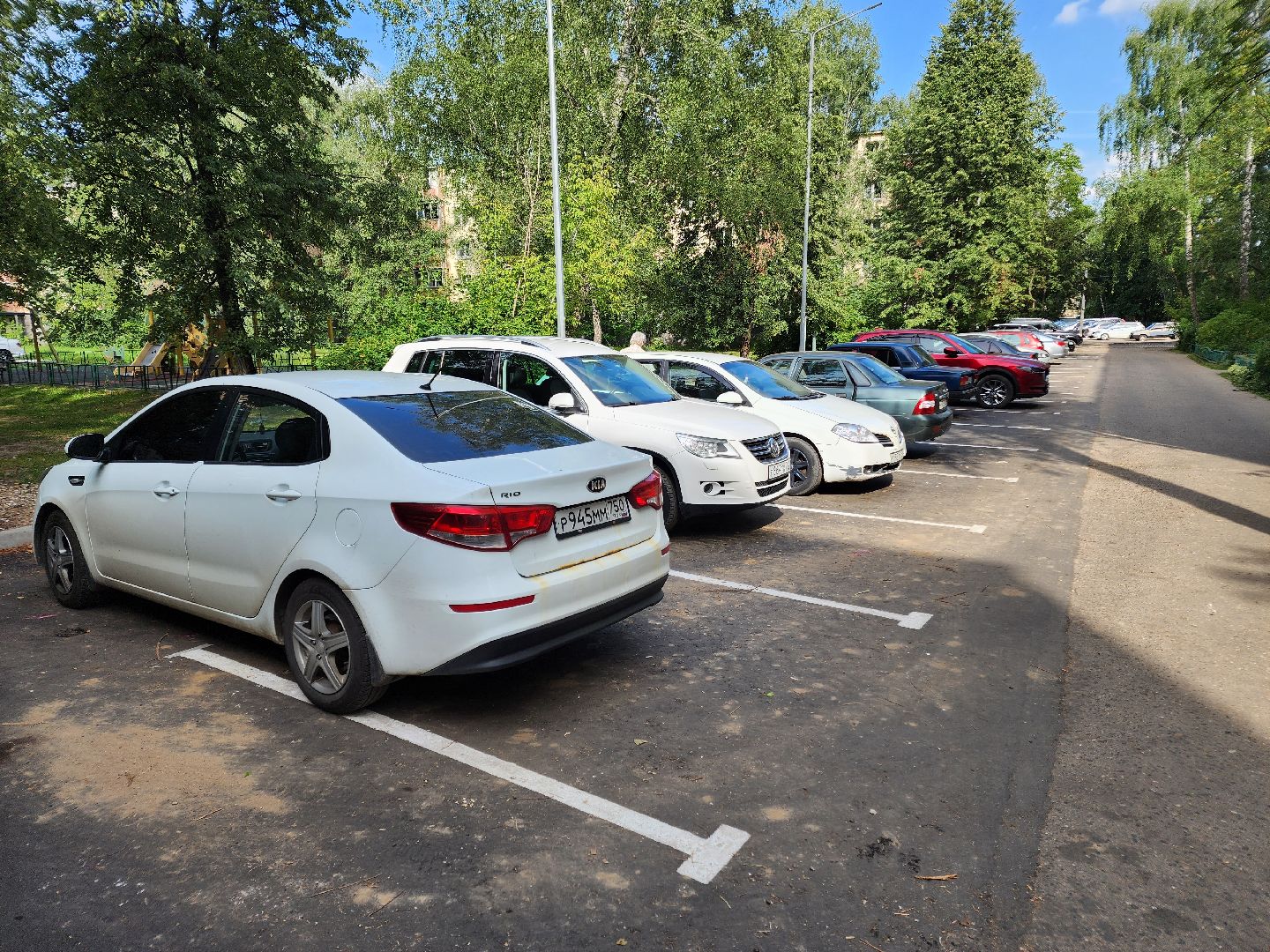 Чехов, улица Молодежная, дворовая территория, комплексное благоустройство, формирование комфортной городской среды, проезды, парковки, пешеходная дорожка, детская площадка, освещение,