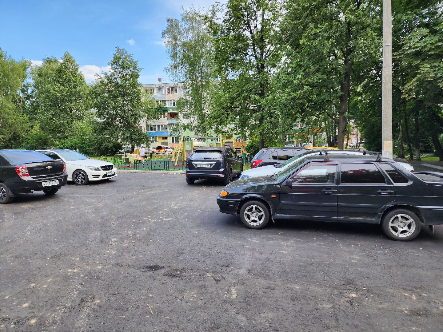 Чехов, улица Молодежная, дворовая территория, комплексное благоустройство, формирование комфортной городской среды, проезды, парковки, пешеходная дорожка, детская площадка, освещение,