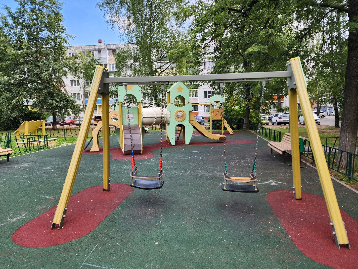 Чехов, улица Молодежная, дворовая территория, комплексное благоустройство, формирование комфортной городской среды, проезды, парковки, пешеходная дорожка, детская площадка, освещение,