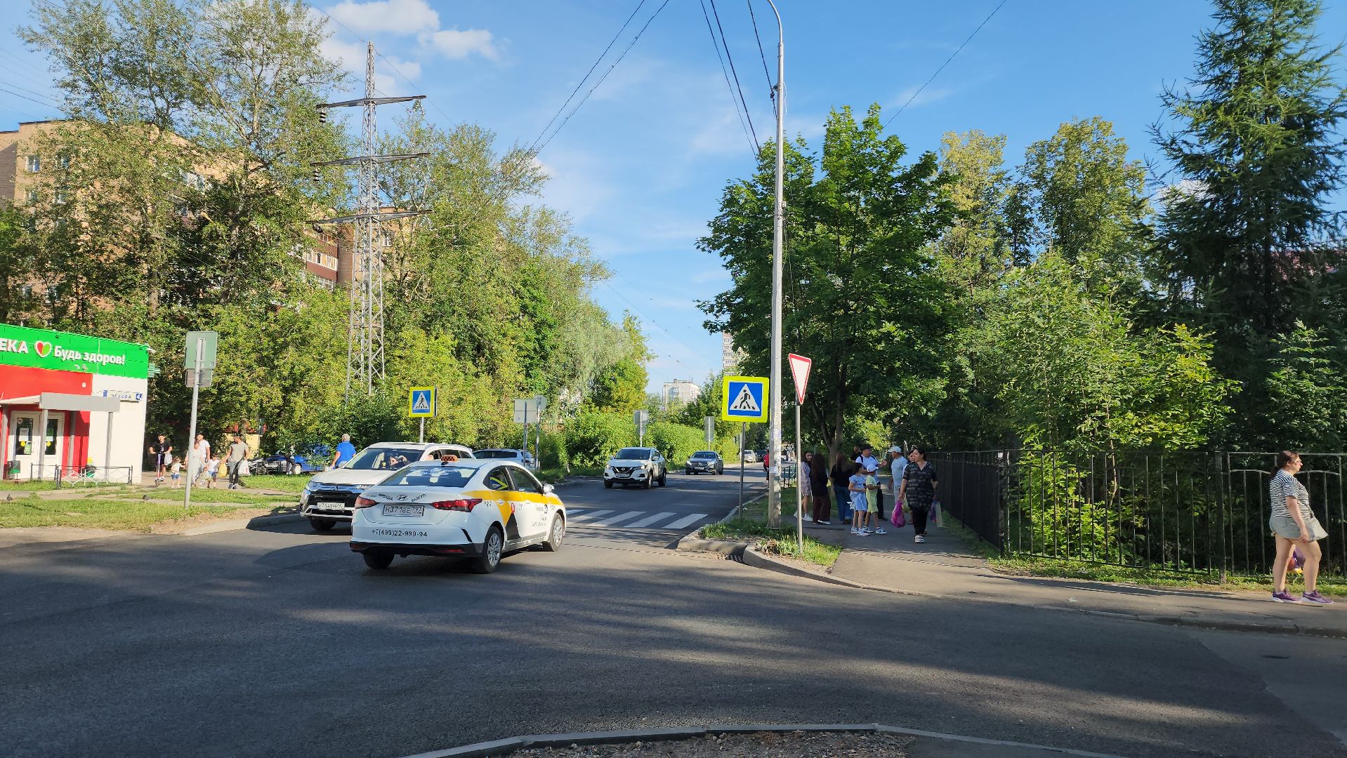 Дорога, пешеходная зона, Лобня,