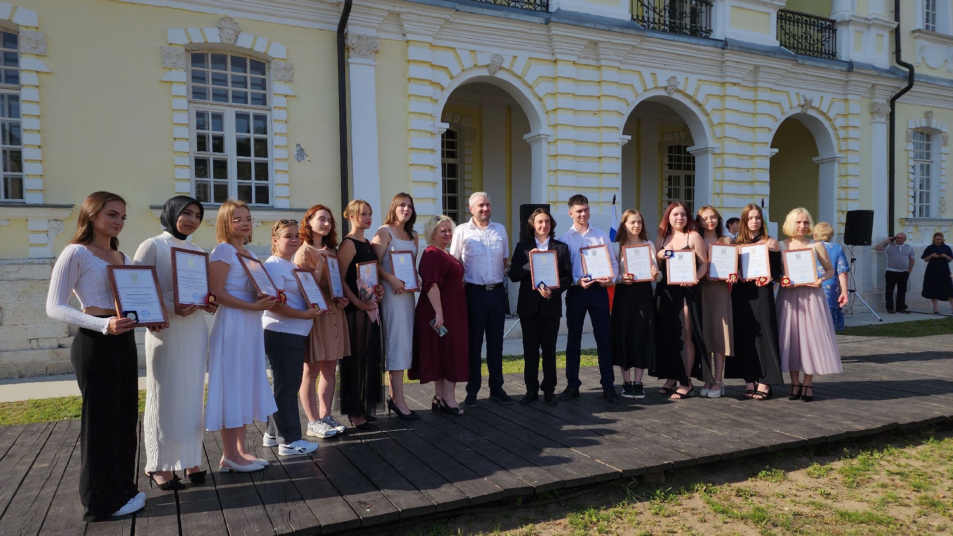 школа, образование, медалисты 2024, выпускники, Лосино-Петровский,