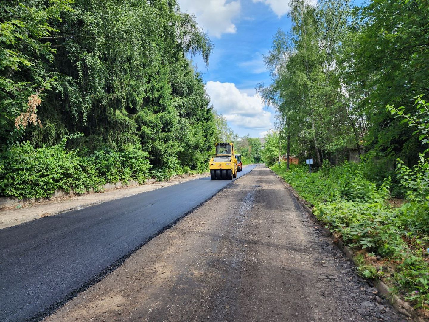 Солнечногорск, укладка асфальта, рабочие, Жители, Устройство дороги,