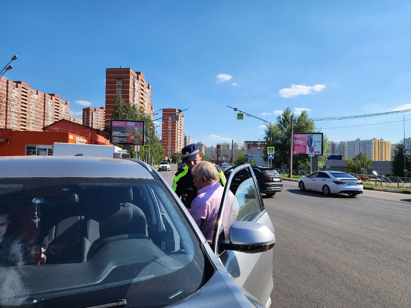 гаи, гаи умвд по ленинскому округу, ленинский округ, безопасность детей, детское кресло, акция гаи,