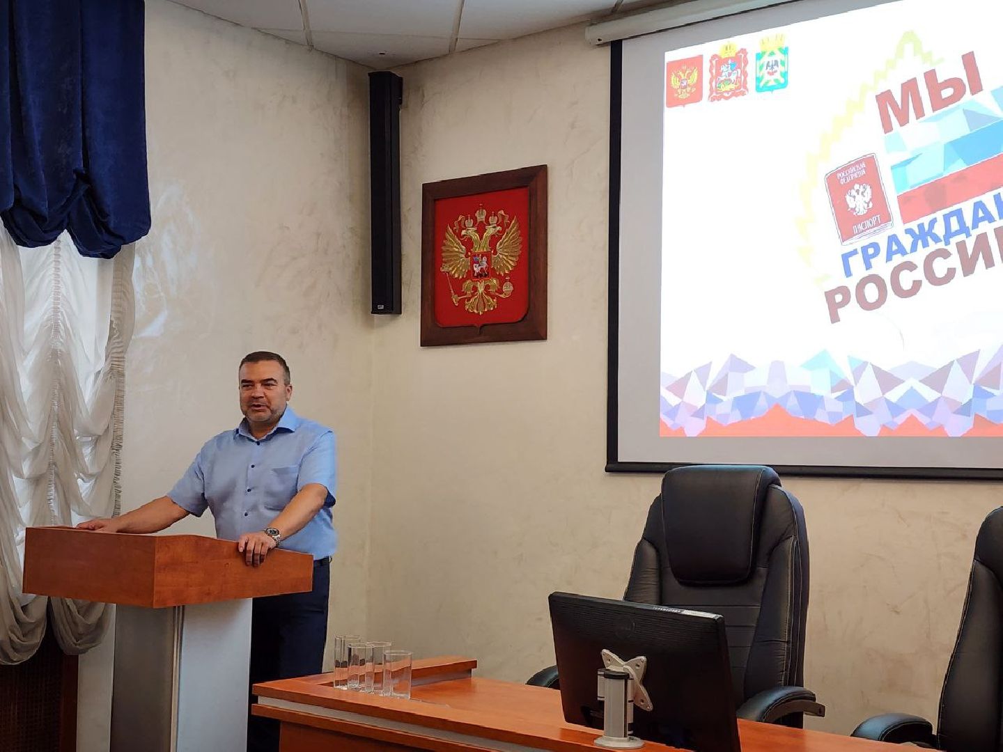 паспорт, вручение паспортов, ленинский округ, движение первых, молодежь ленинского округа,