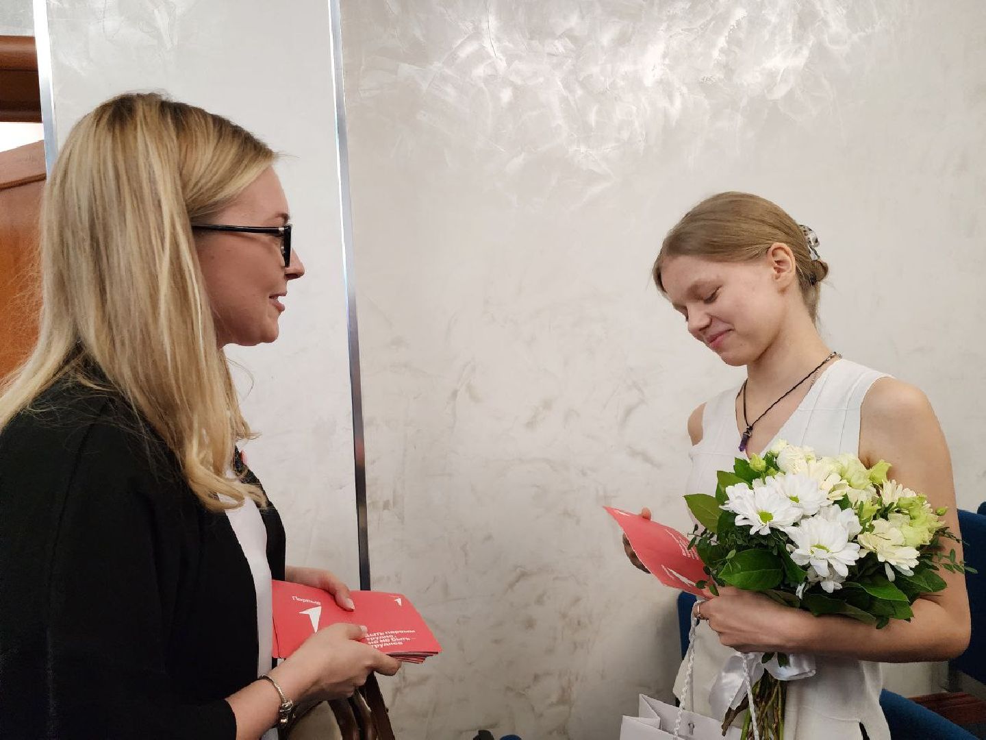 паспорт, вручение паспортов, ленинский округ, движение первых, молодежь ленинского округа,