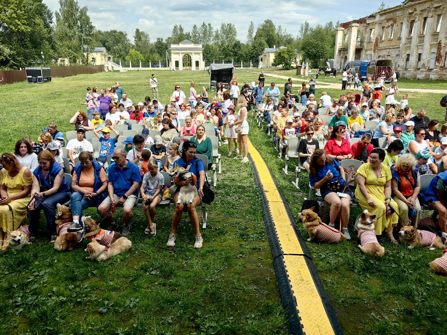 канистерапия, корги отряд, четвероногий друг, усадьба гребнево, фестиваль, щёлково,