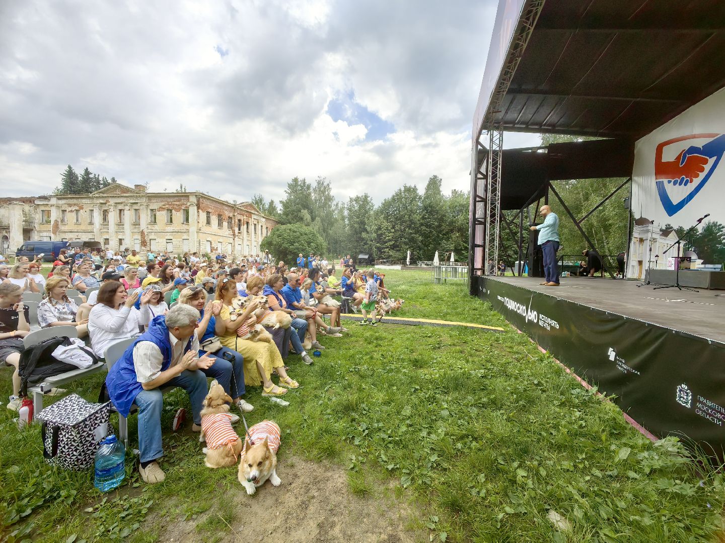 канистерапия, корги отряд, четвероногий друг, усадьба гребнево, фестиваль, щёлково,