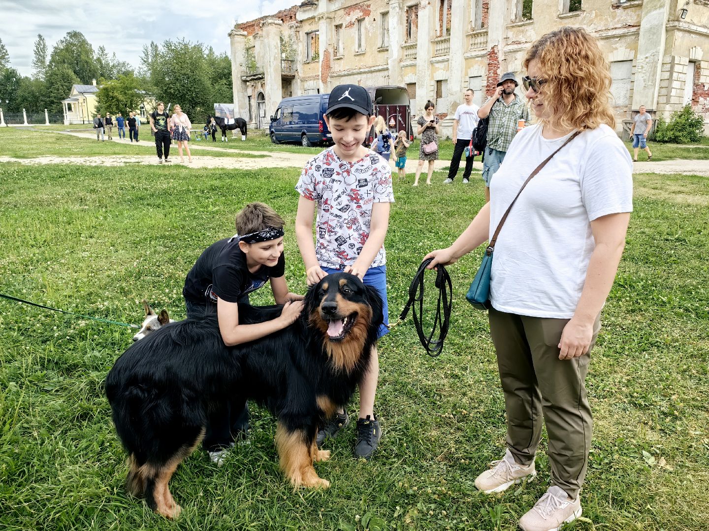 канистерапия, корги отряд, четвероногий друг, усадьба гребнево, фестиваль, щёлково,