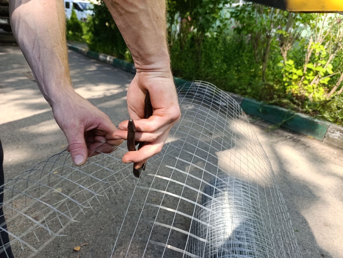 Бронницы, Благоустройство, Управляющая компания бронницкого городского хозяйства, Сетки от птиц, Подготовка к отопительному сезону,