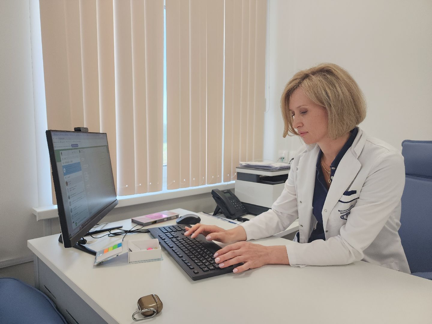 врач, акушер-гинеколог,