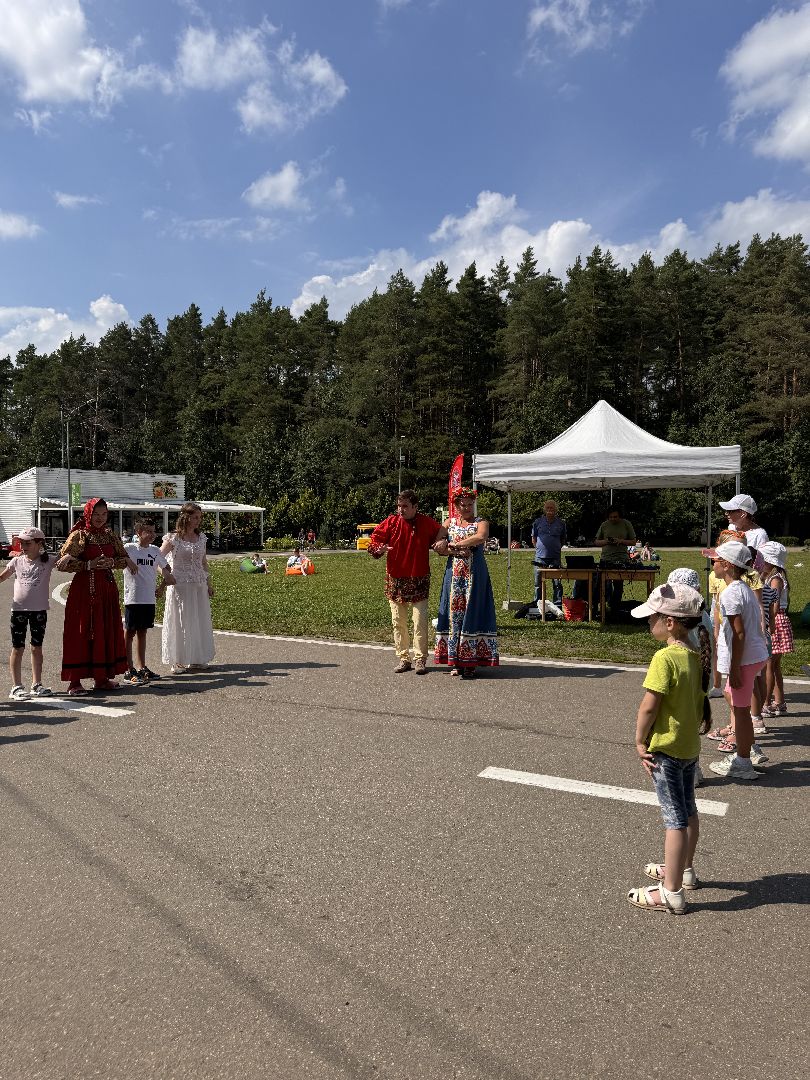 культура россии, народные игры, парки подмосковья .,