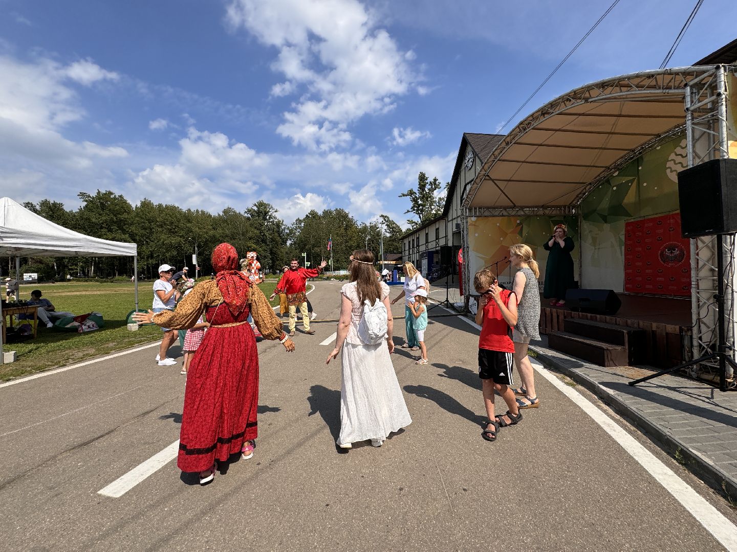 культура россии, народные игры, парки подмосковья .,