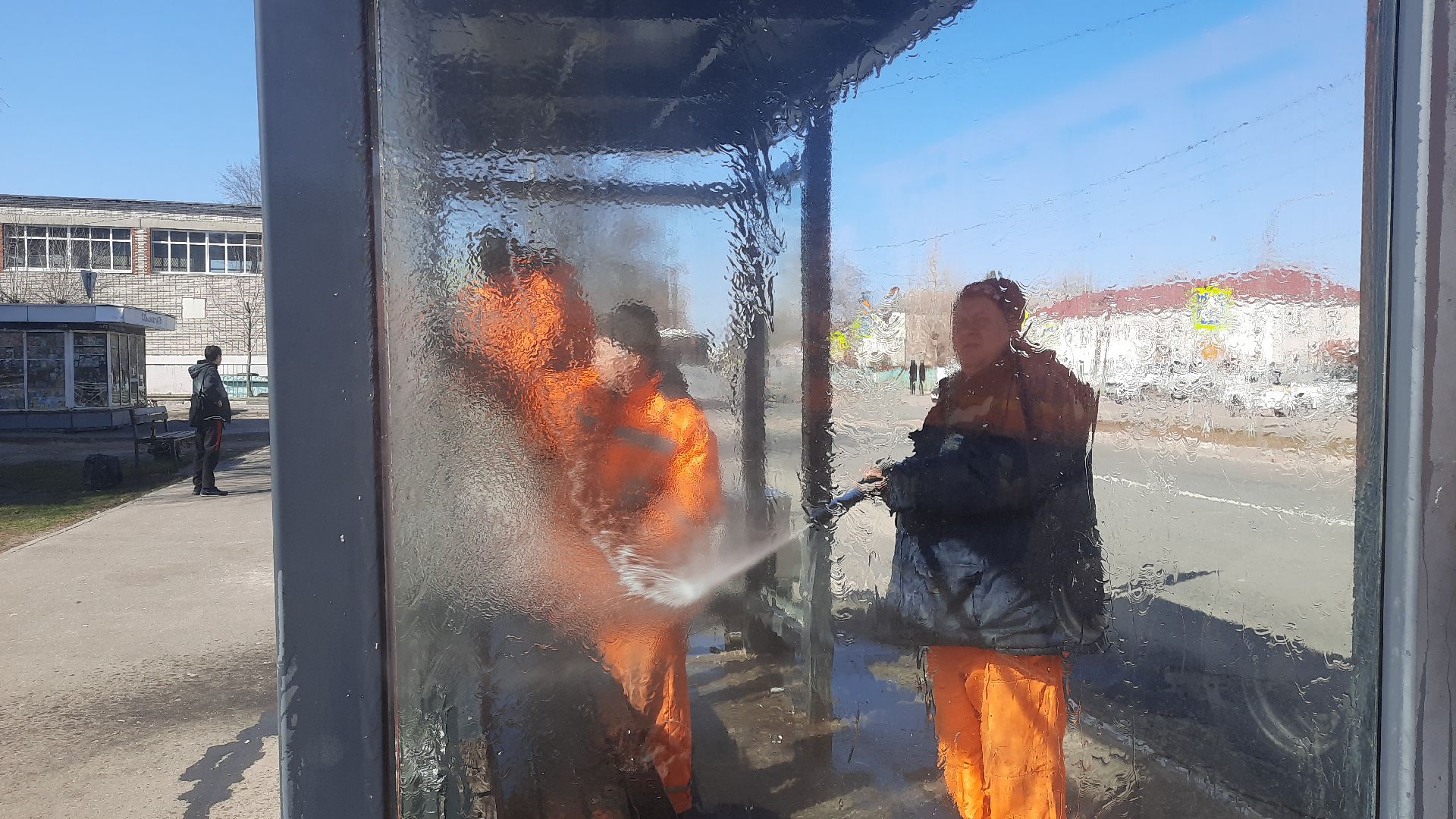 Шатура, перемены, мытьё остановок